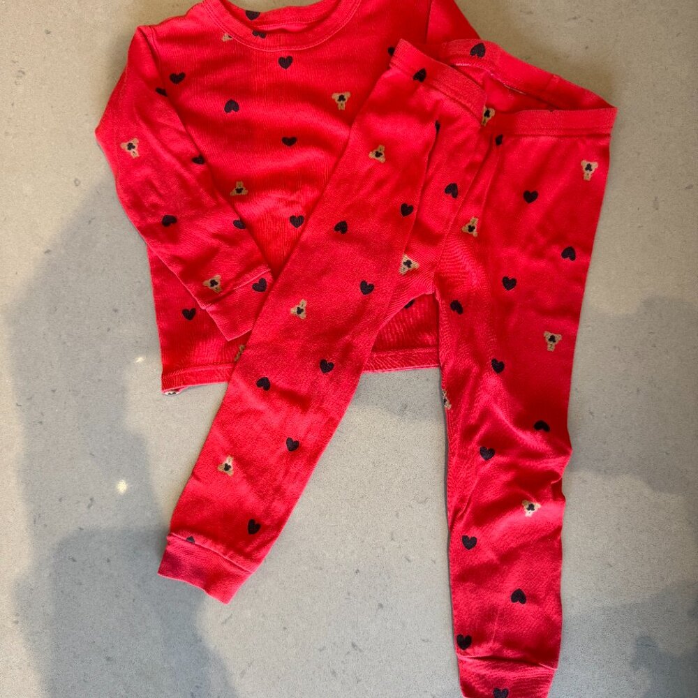 GAP Pajama set in 3T